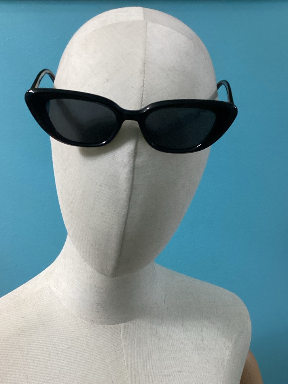 SOJOS Aria Vintage Cat-Eye Sunglasses